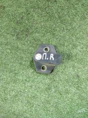 Запчасть ответная часть замка двери BMW 5