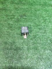 Запчасть реле Skoda Octavia