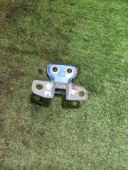 Фото запчасти петля двери задняя правая Haima M3 2014 Б/У запчасть Запчасть петля двери задняя правая Haima M3 2014