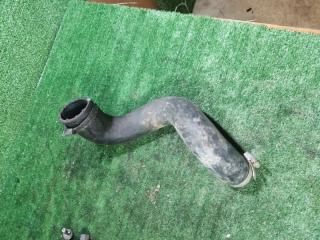 Фото запчасти патрубок интеркулера Land Rover Discovery 2006 Б/У запчасть Запчасть патрубок интеркулера Land Rover Discovery 2006