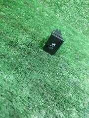 Фото запчасти кнопка антипробуксовочной системы Toyota Land Cruiser 2008 Б/У запчасть Запчасть кнопка антипробуксовочной системы Toyota Land Cruiser 2008