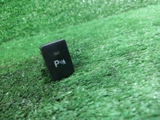 Фото запчасти кнопка парктроника Toyota Land Cruiser 2008 Б/У запчасть Запчасть кнопка парктроника Toyota Land Cruiser 2008