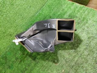 Фото запчасти воздуховод задний левый Toyota Land Cruiser 2008 Б/У запчасть Запчасть воздуховод задний левый Toyota Land Cruiser 2008