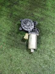 Фото запчасти моторчик стеклоподъемника передний правый Cadillac DeVille 2000 Б/У запчасть Запчасть моторчик стеклоподъемника передний правый Cadillac DeVille 2000