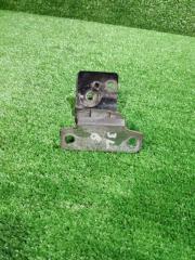 Фото запчасти петля двери задняя левая Cadillac DeVille 2000 Б/У запчасть Запчасть петля двери задняя левая Cadillac DeVille 2000