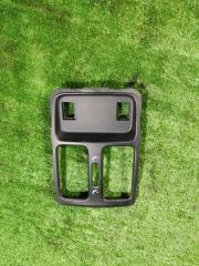 Фото запчасти накладка Jeep Grand Cherokee 2012 Б/У запчасть Запчасть накладка Jeep Grand Cherokee 2012