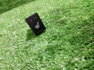 Фото запчасти кнопка обогрева сидений левая Jeep Grand Cherokee 2012 Б/У запчасть Запчасть кнопка обогрева сидений левая Jeep Grand Cherokee 2012