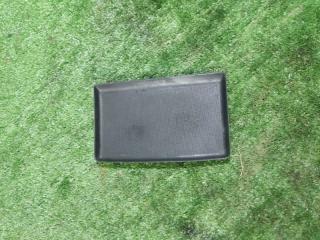 Запчасть коврик бардачка Volkswagen Polo 2006