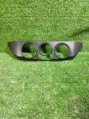 Запчасть рамка блока управления печки климат-контроля Volkswagen Polo 2006