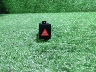 Запчасть кнопка аварийной сигнализации Volkswagen Polo 2006