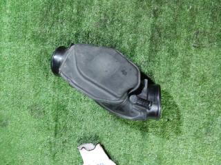 Запчасть патрубок воздушного фильтра Nissan Fuga