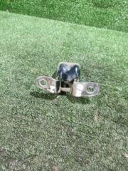 Фото запчасти петля двери передняя правая Hyundai Tucson 2008 Б/У запчасть Запчасть петля двери передняя правая Hyundai Tucson 2008