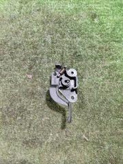 Фото запчасти ручка открывания багажника Nissan Almera 2013 Б/У запчасть Запчасть ручка открывания багажника Nissan Almera 2013