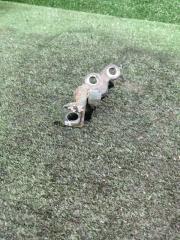 Петля двери задняя правая Ford Focus 2005