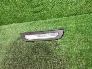 Фото запчасти накладка на порог задняя правая Geely Atlas 2018 Б/У запчасть Запчасть накладка на порог задняя правая Geely Atlas 2018