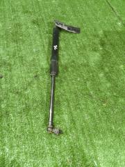 Фото запчасти амортизатор двери багажника левый Great Wall Hover 2011 Б/У запчасть Запчасть амортизатор двери багажника левый Great Wall Hover 2011