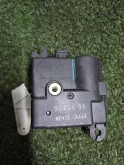 Фото запчасти моторчик заслонки печки Infiniti QX50 2015 Б/У запчасть Запчасть моторчик заслонки печки Infiniti QX50 2015