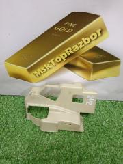 Запчасть кронштейн замка двери задний правый Volkswagen Touareg 2002-2010