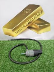 Фото запчасти насос стеклоомывателя Nissan Qashqai 2012 Б/У запчасть Запчасть насос стеклоомывателя Nissan Qashqai 2012