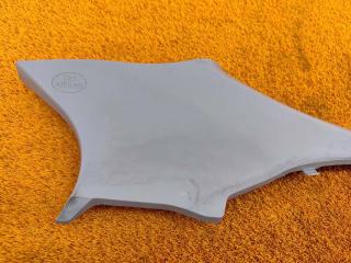 Запчасть накладка на стойку кузова задняя правая Toyota Camry 2019