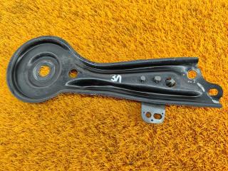 Запчасть кронштейн балки задний левый Toyota Camry 2019