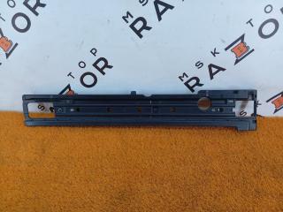 Запчасть кронштейн пола багажника задний правый Porsche Cayenne GTS 2014