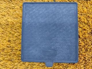 Запчасть коврик центральной консоли Geely Coolray 2020