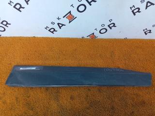 Запчасть молдинг двери передний правый Toyota RAV4