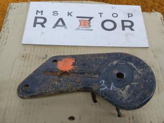 Запчасть кронштейн балки задний левый Jaguar XF 2013