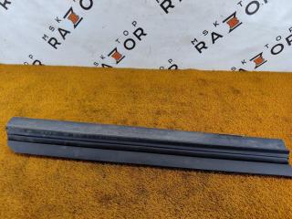 Запчасть накладка двери задняя правая Lexus RX-350