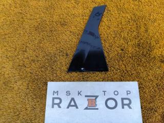 Фото запчасти молдинг двери задний правый Geely Coolray 2022 Б/У запчасть Запчасть молдинг двери задний правый Geely Coolray 2022