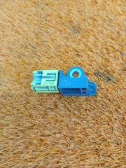 Фото запчасти датчик удара Nissan Qashqai 2021 Б/У запчасть Запчасть датчик удара Nissan Qashqai 2021