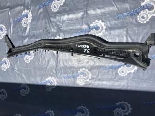 Жабо Toyota Brevis 2006