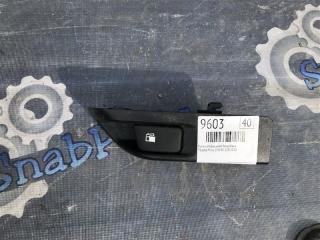 Ручка открывания бензобака Toyota Prius 2010
