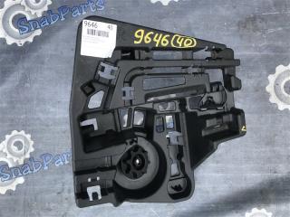 Пол багажника пластик Toyota Prius 2010 контрактная Пол багажника пластик Toyota Prius 2010