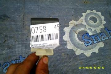 Ручка открытия капота Toyota Prius 2010