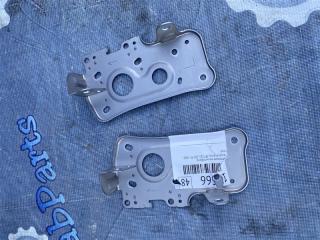 Крепление магнитофона Toyota Premio 2008