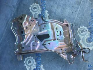 Крепление инвертора Toyota Fielder 2014 контрактная Крепление инвертора Toyota Fielder 2014