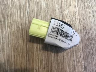 Датчик airbag Toyota Fielder 2014