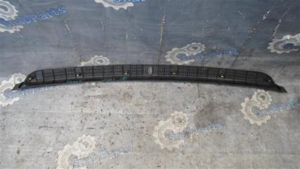 Накладка замка багажника Toyota Mark 2 1994