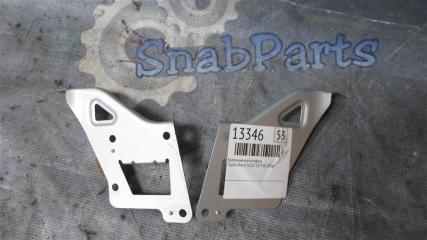 Крепление магнитофона Toyota Brevis 2006