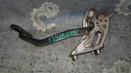 Фото запчасти педаль тормоза Toyota Mark 2 1995 контрактная запчасть Запчасть педаль тормоза Toyota Mark 2 1995