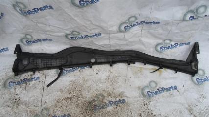 Жабо Toyota Brevis 2005