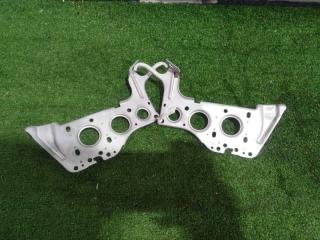 Крепление магнитофона Toyota Camry 2008