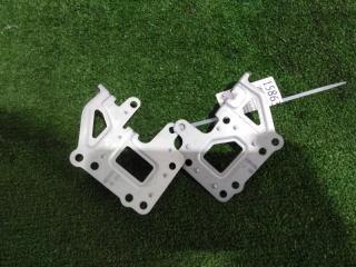 Крепление магнитофона Toyota Lite Ace Noah 1998