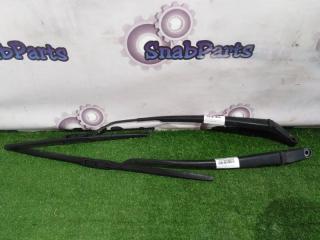 Дворник правый Toyota Premio 2011