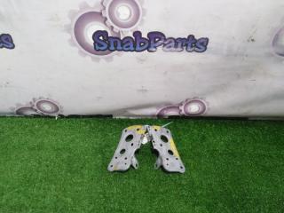 Крепление магнитофона Toyota Allion 2008