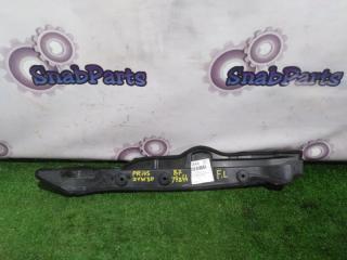 Защита крыла левая Toyota Prius 2010