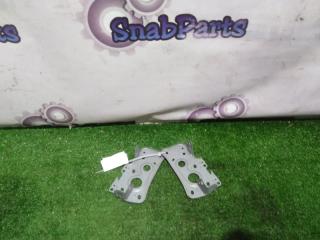 Крепление магнитофона Toyota Premio 2010