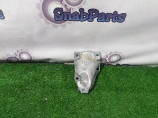 Крепление подушки двс левое Toyota Brevis 2006